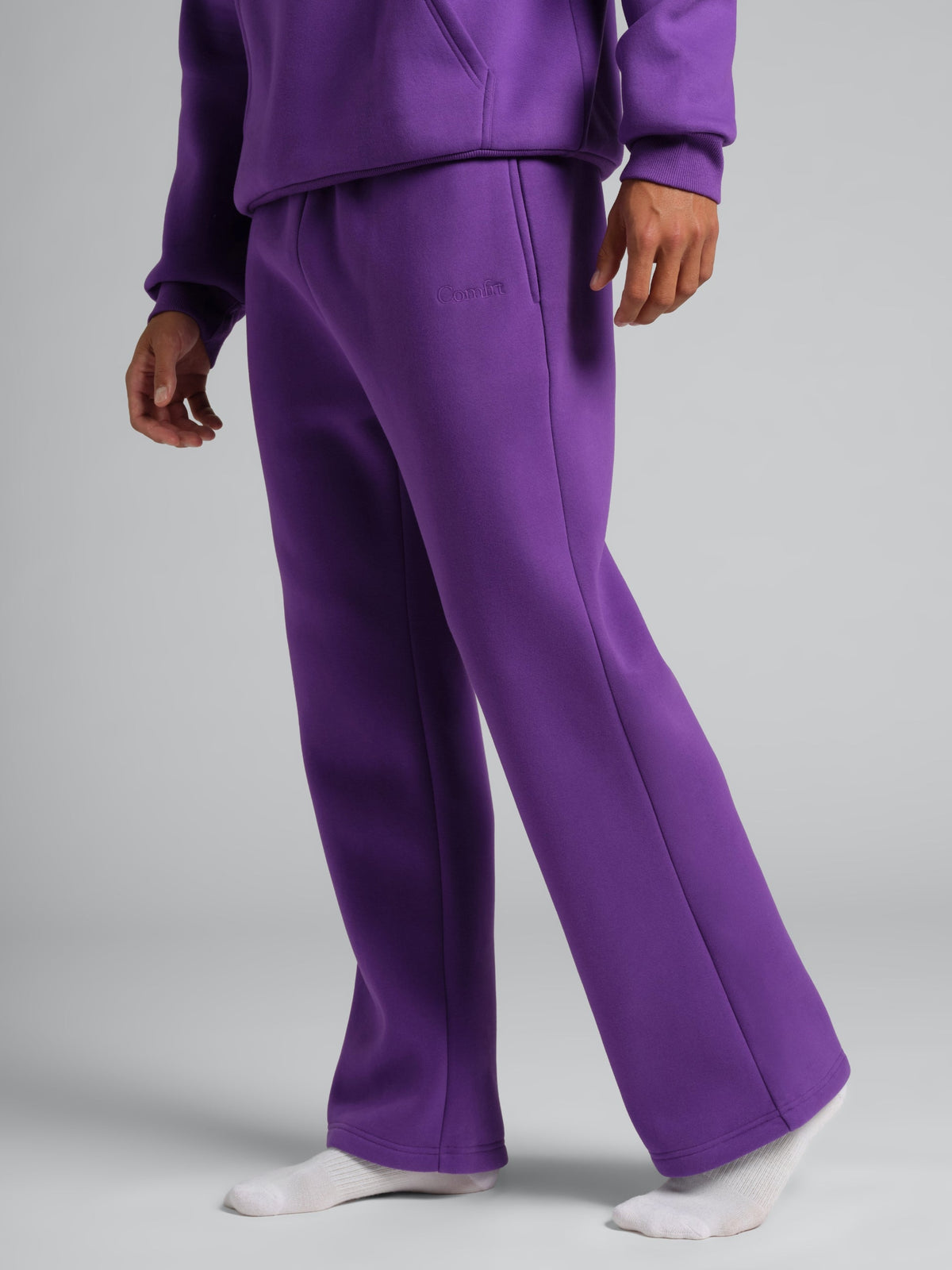 Signature Straight Leg Sweatpants