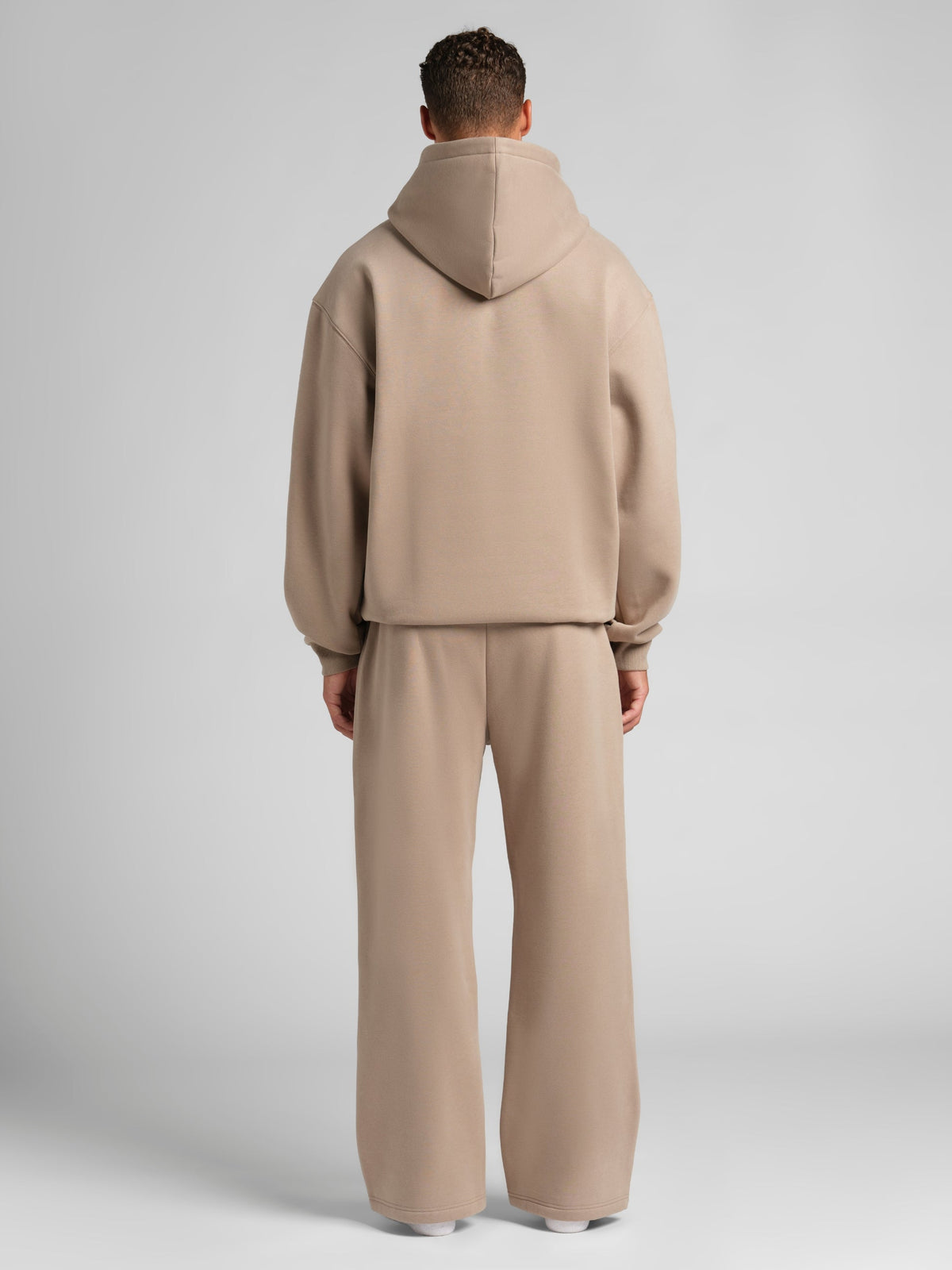 Minimalist Straight Leg Sweatpants – Short