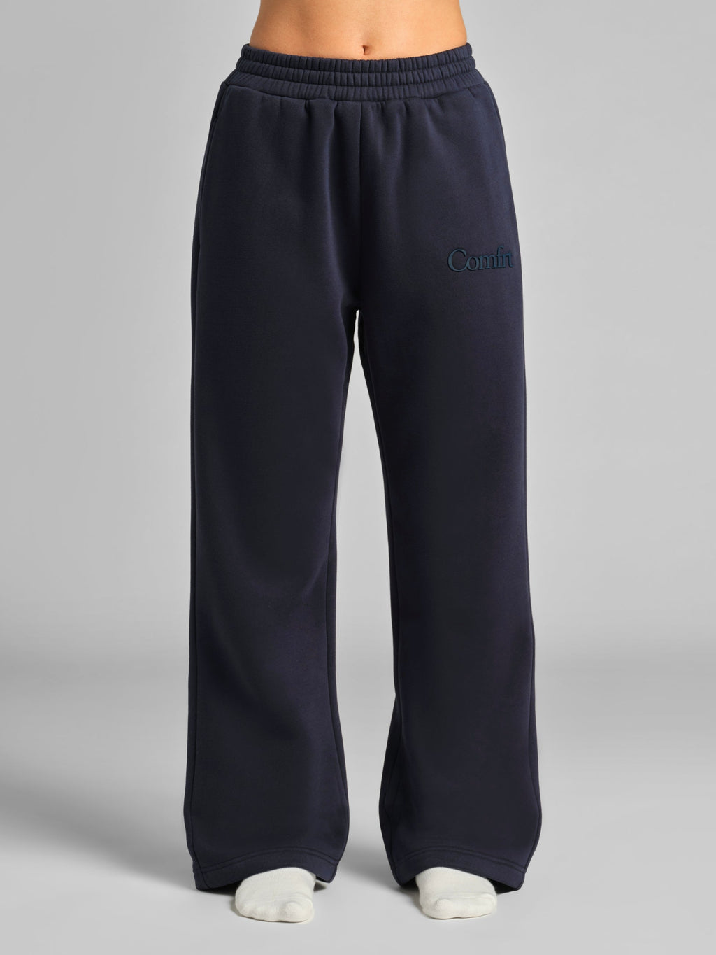 Minimalist Straight Leg Sweatpants – Short
