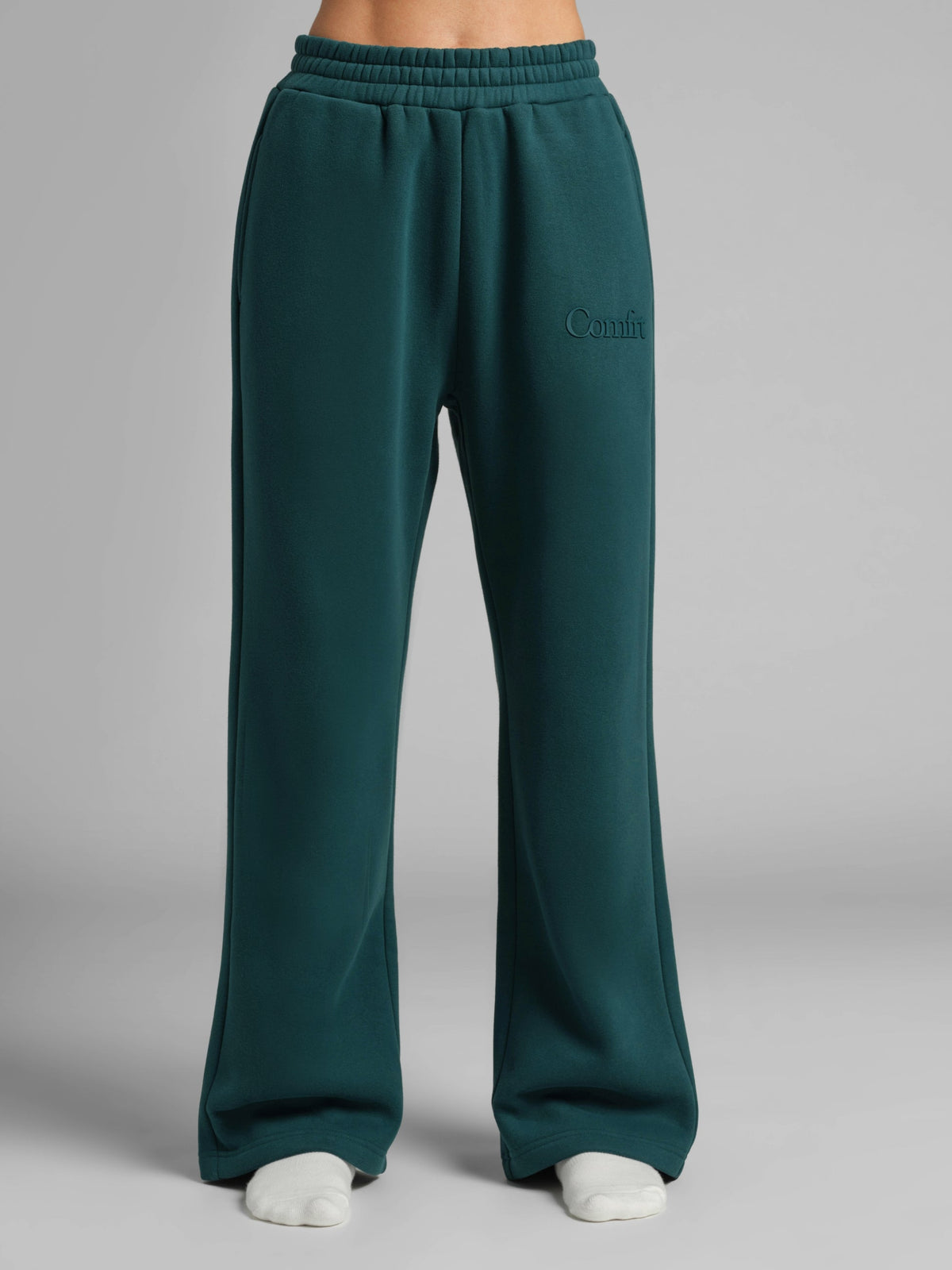 Minimalist Straight Leg Sweatpants – Short