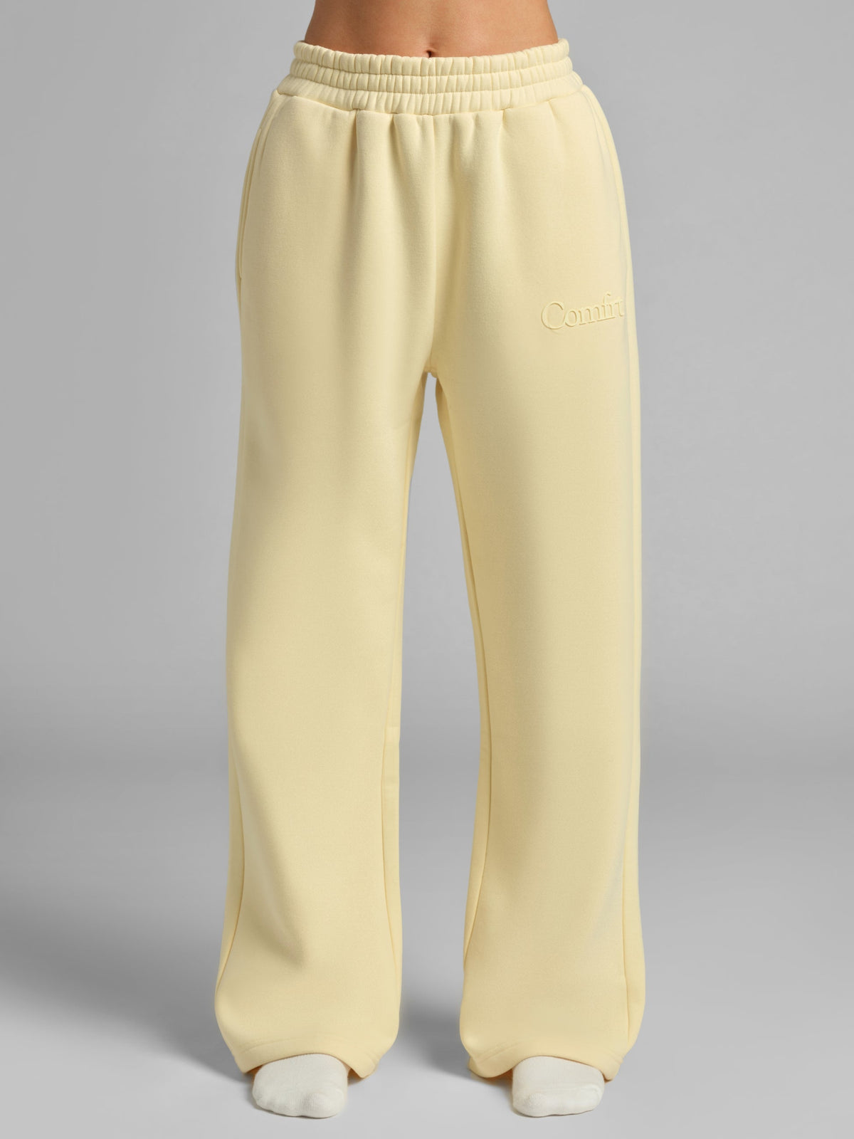 Minimalist Straight Leg Sweatpants – Short