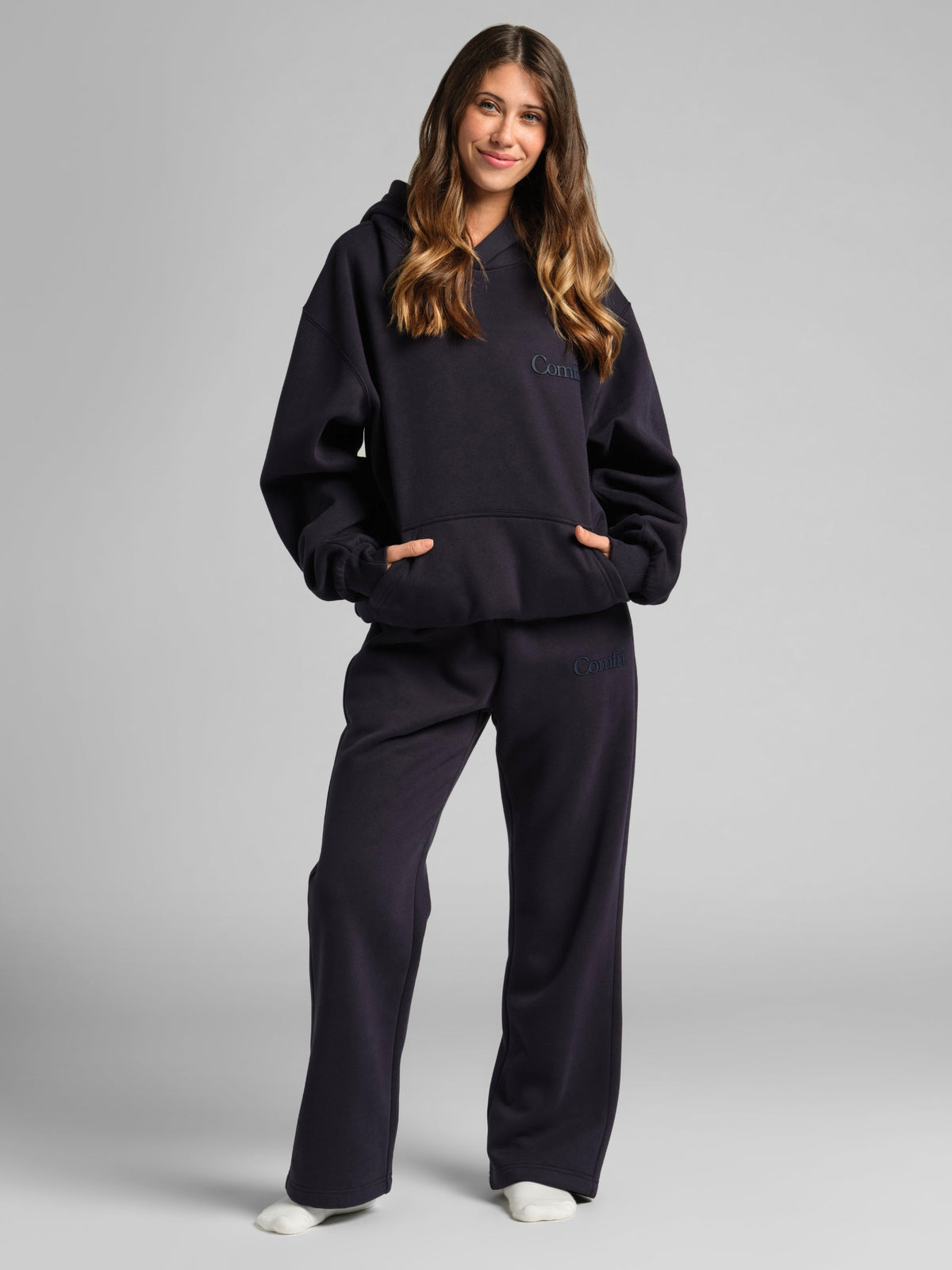 Minimalist Straight Leg Sweatpants – Short