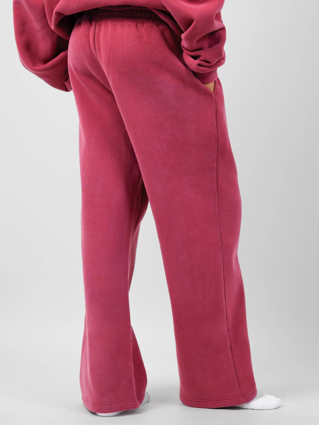 Minimalist Straight Leg Sweatpants – Short