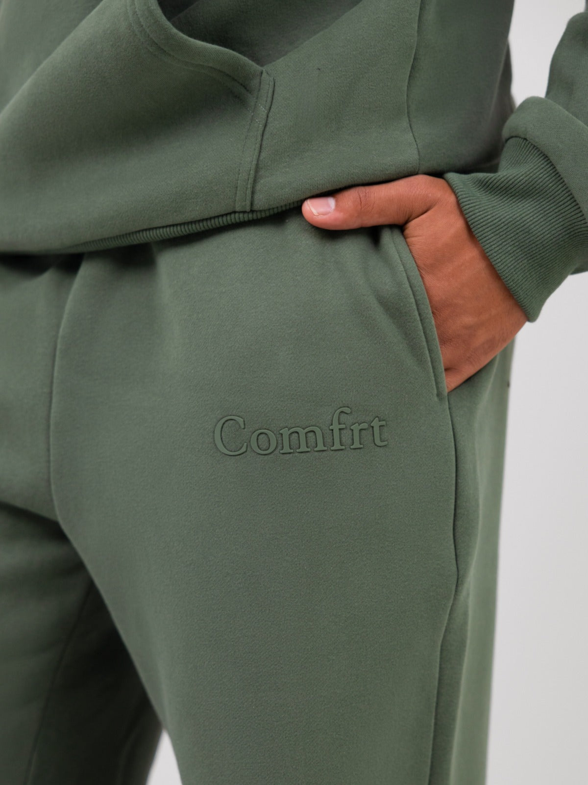 Minimalist Straight Leg Sweatpants – Short