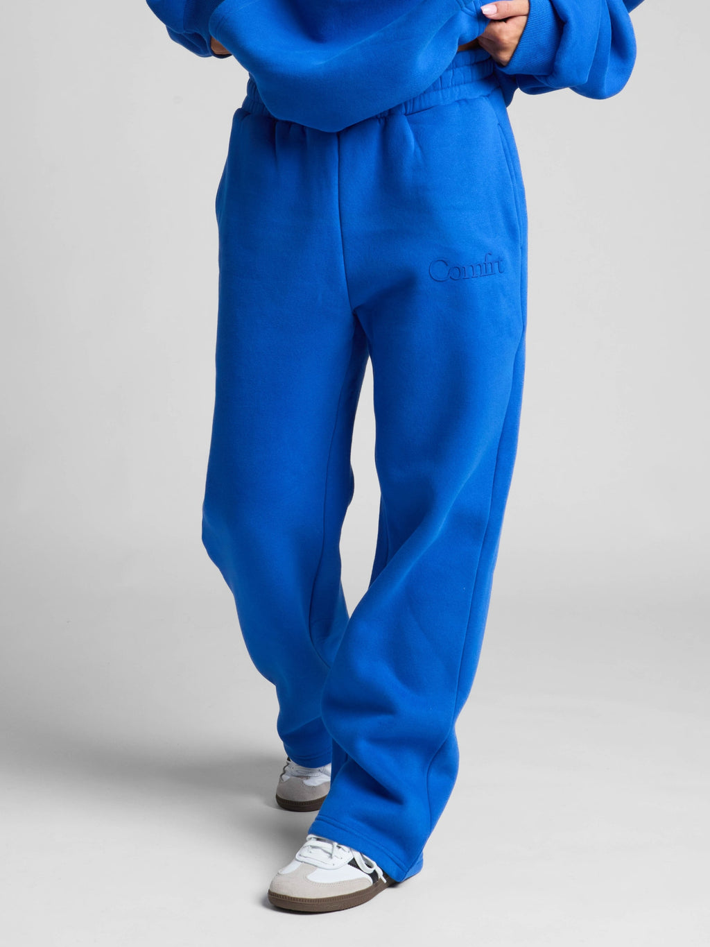Minimalist Straight Leg Sweatpants – Short