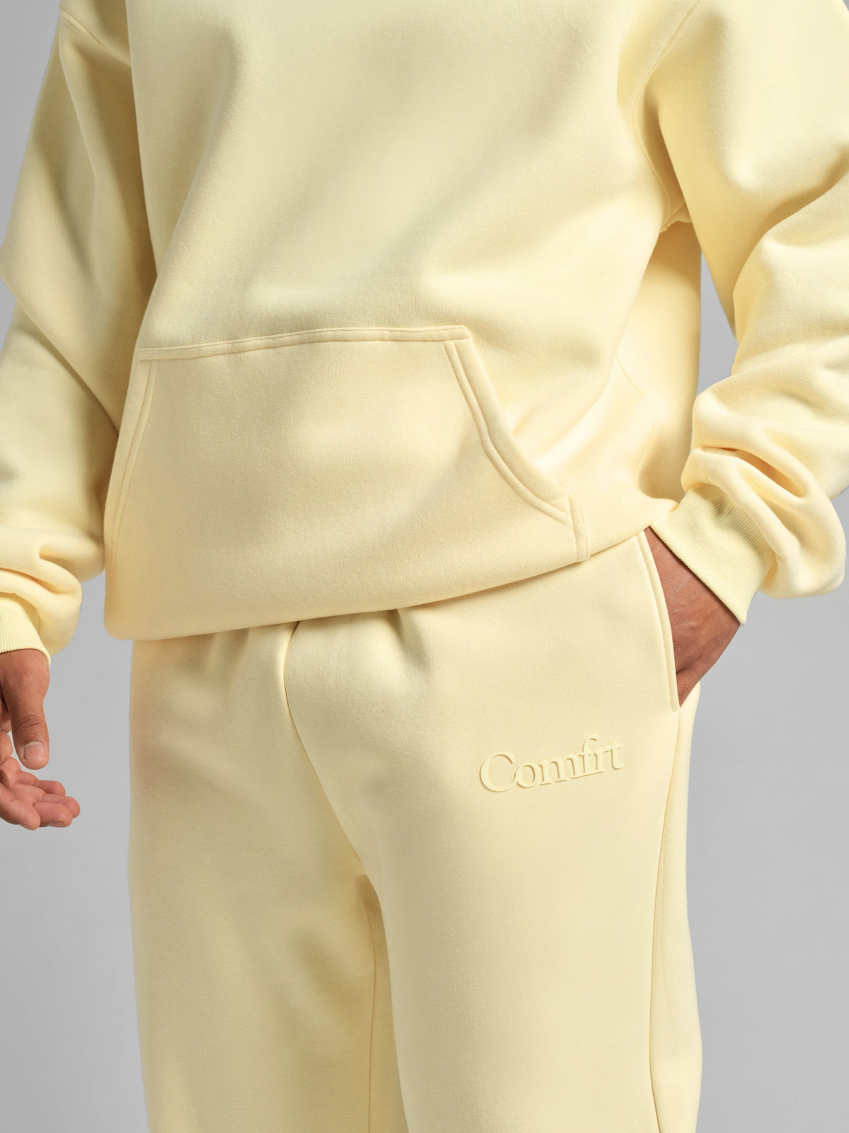 Minimalist Straight Leg Sweatpants – Short