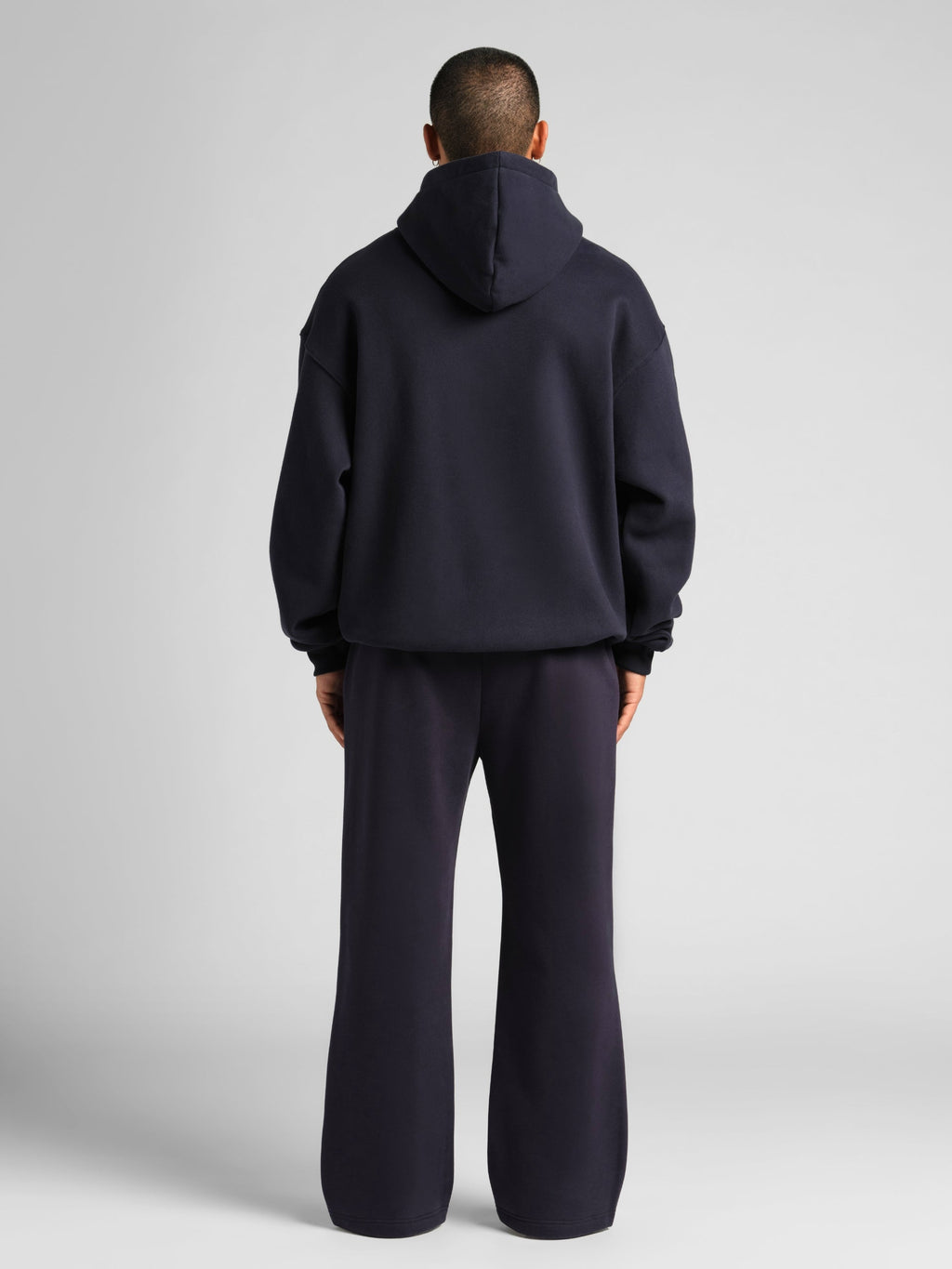 Minimalist Straight Leg Sweatpants – Short