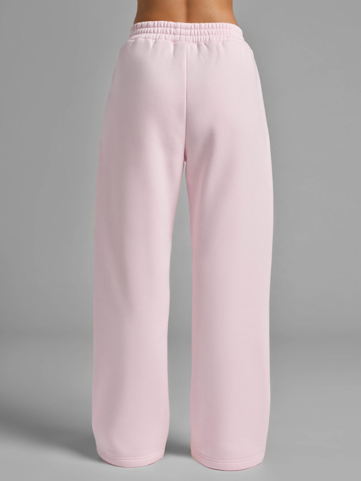 Minimalist Straight Leg Sweatpants – Short